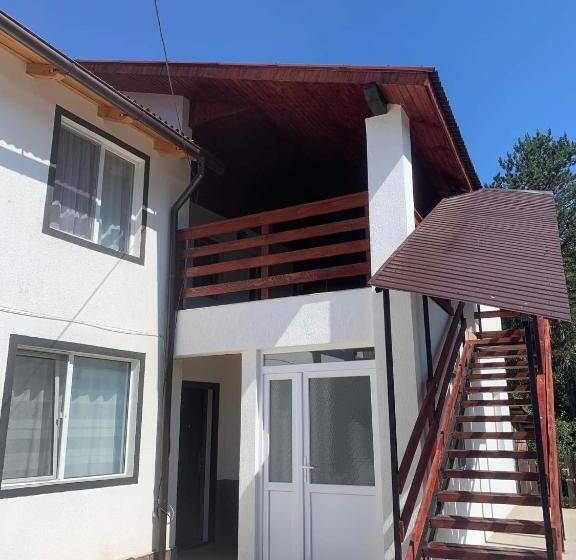 펜션 Casa Madalina