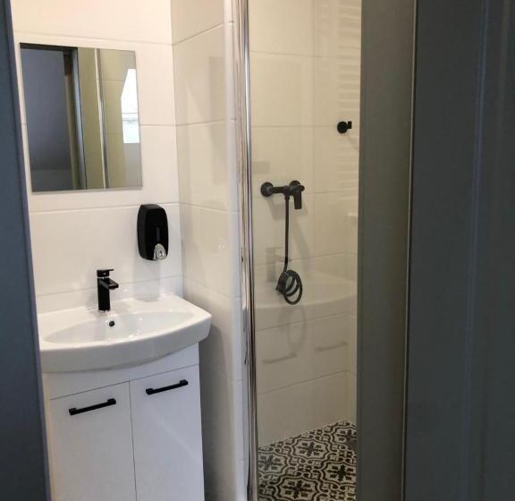 膳宿费 Penzion Lederer