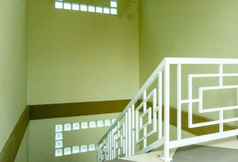 Majatalo Reddoorz Near Benteng Van Den Bosch