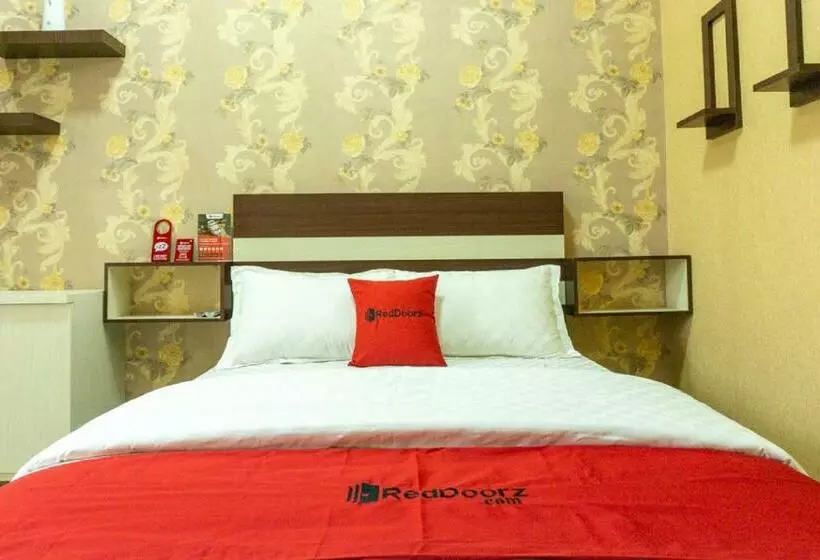 Majatalo Reddoorz Near Benteng Van Den Bosch