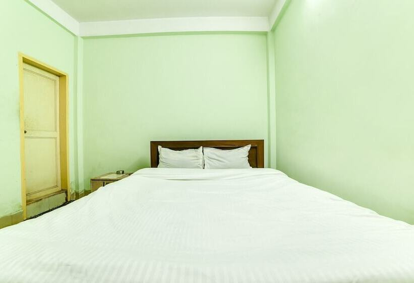 Spot On 62000 Hotel The Raj Palace