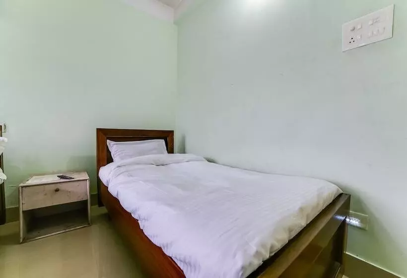 Spot On 62000 Hotel The Raj Palace