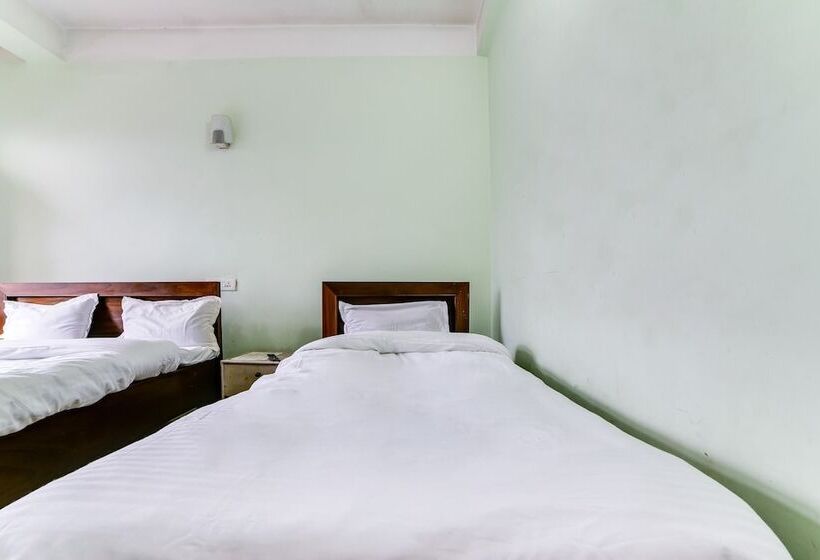 Spot On 62000 Hotel The Raj Palace