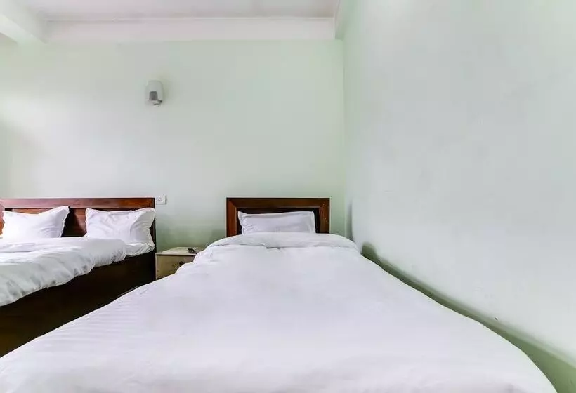 Spot On 62000 Hotel The Raj Palace