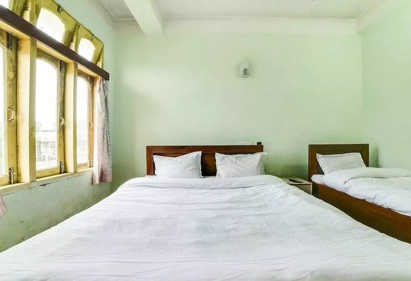 Spot On 62000 Hotel The Raj Palace