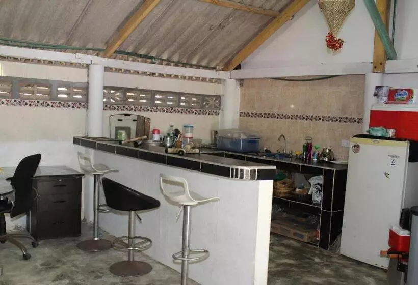 ユースホステル Yaharo Posada Turística