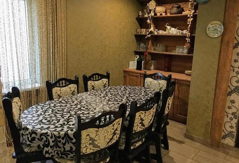 住宿加早餐 затишний міні готель Rosky