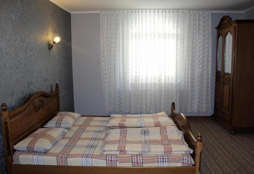 住宿加早餐 затишний міні готель Rosky