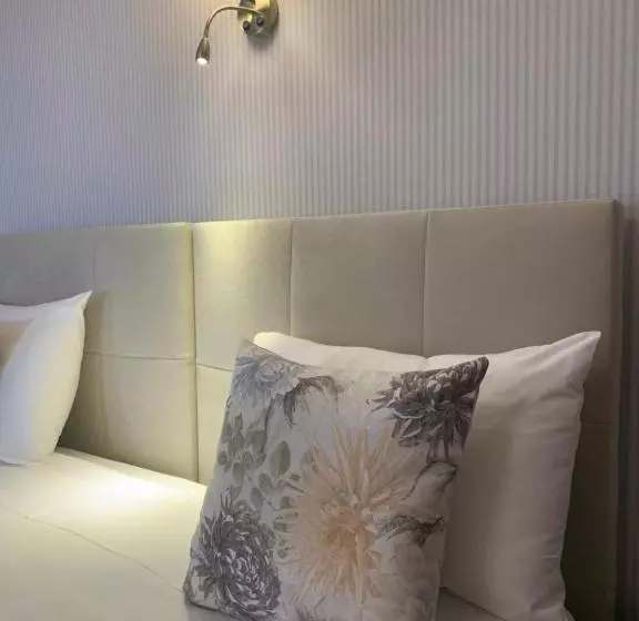 Aamiaismajoitus (B&B) Alojamento Restaurante Dom Dinis