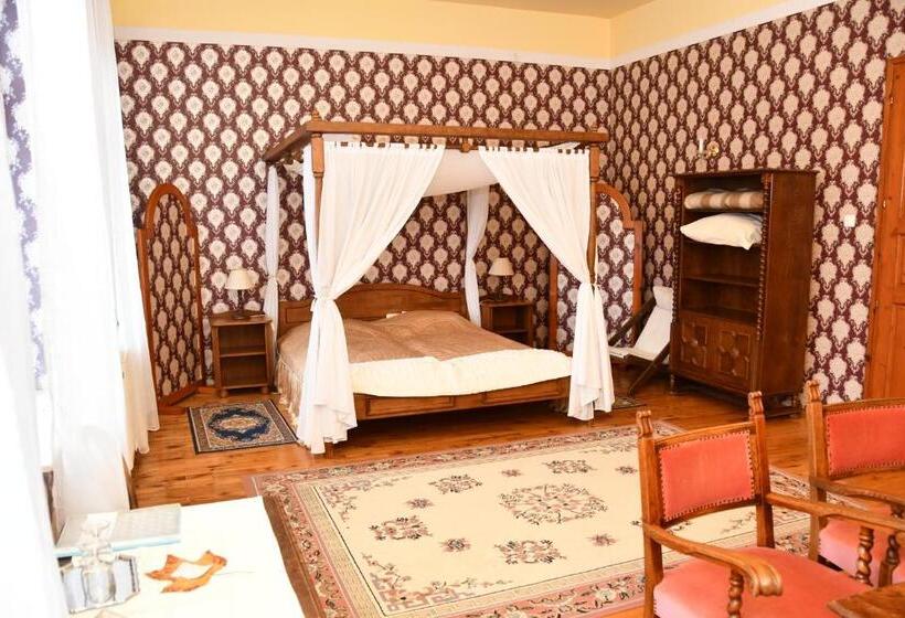 مبيت وإفطار Fábiánics Kastély Misefa