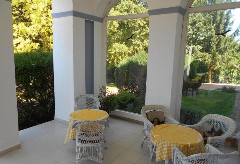 مبيت وإفطار Fábiánics Kastély Misefa