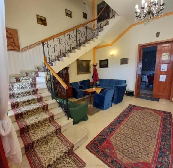 مبيت وإفطار Fábiánics Kastély Misefa