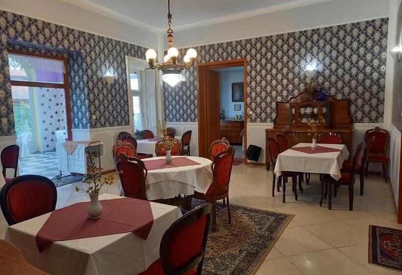 مبيت وإفطار Fábiánics Kastély Misefa