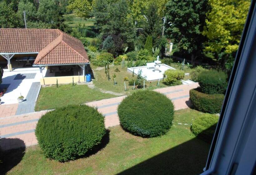 مبيت وإفطار Fábiánics Kastély Misefa