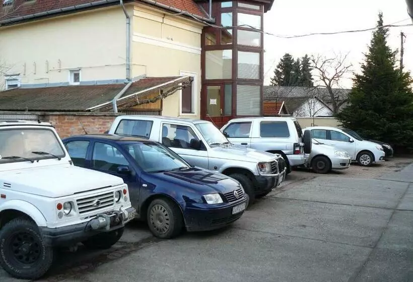 Aamiaismajoitus (B&B) Mo Ha Panzió