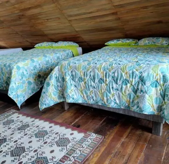 ホテル Calamari Baru