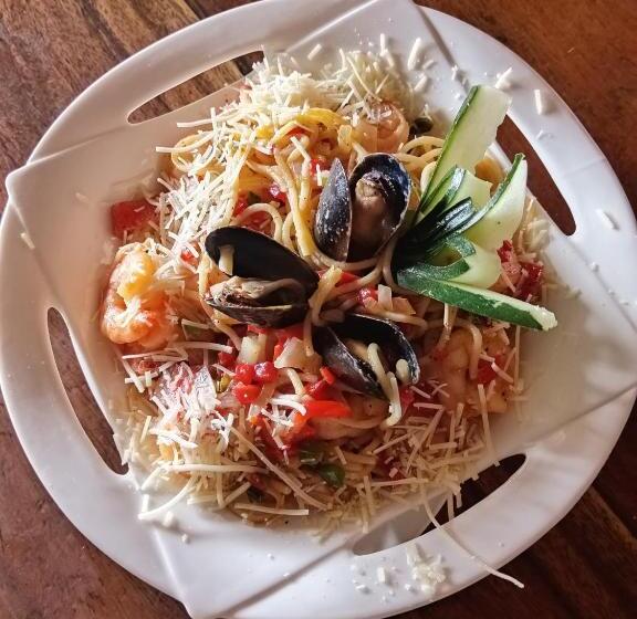 هتل Calamari Baru