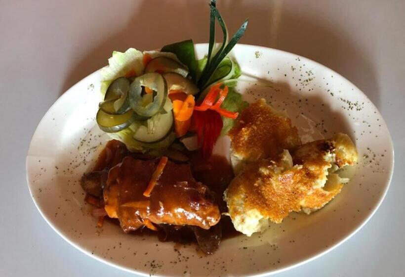 هتل Calamari Baru