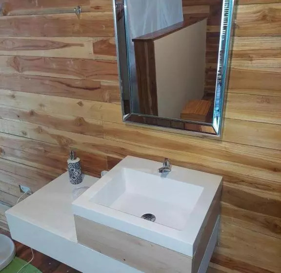 ホテル Calamari Baru