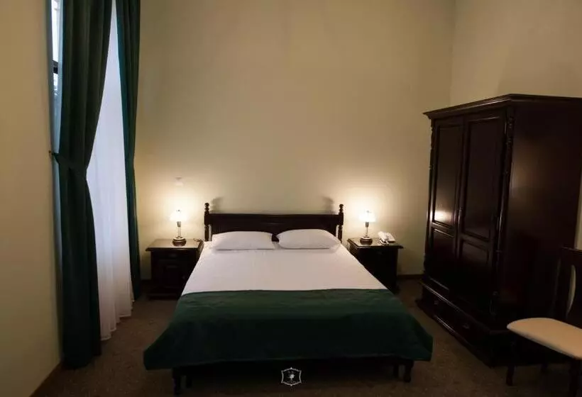 Hotelli Central Carei