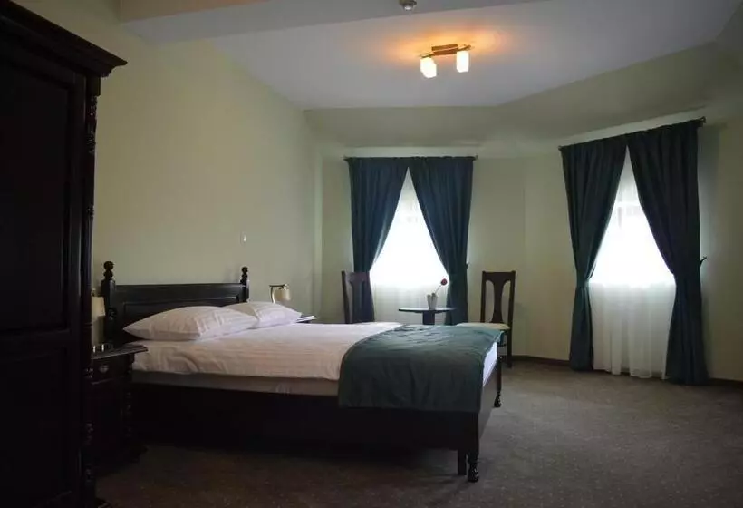 Hotelli Central Carei