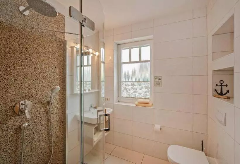 Hotelli Gasthaus & Pension Natzke