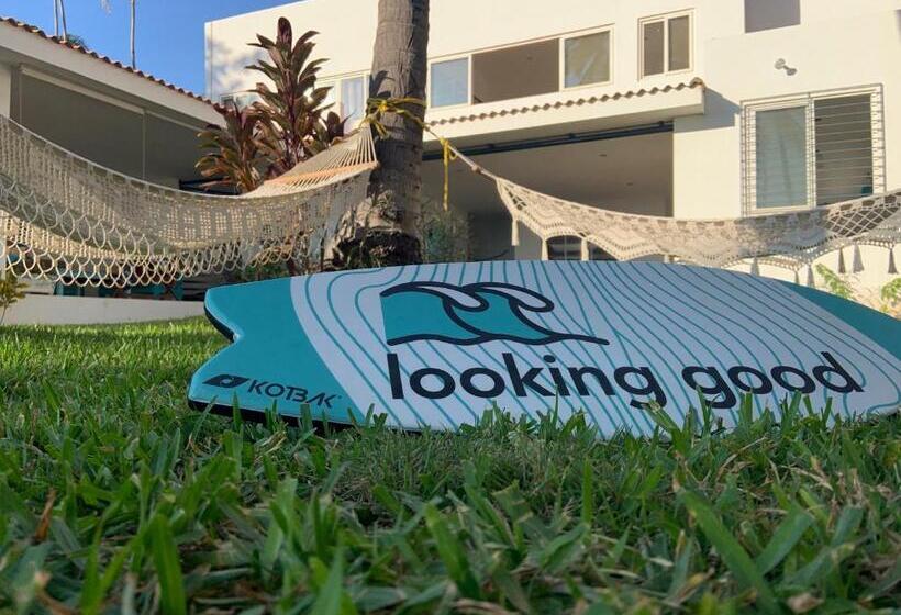 בית מלון כפרי Looking Good Beachfront