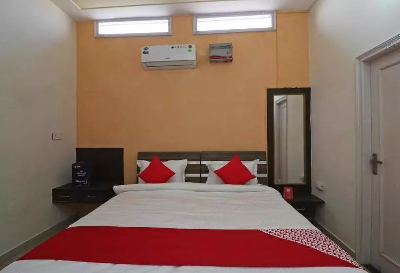 ホテル Oyo 23246 Mann Bed And Breakfast