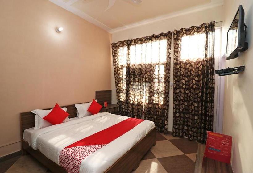 فندق Oyo 23246 Mann Bed And Breakfast
