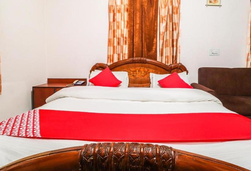 호텔 Oyo 25077 Ashoka Regency