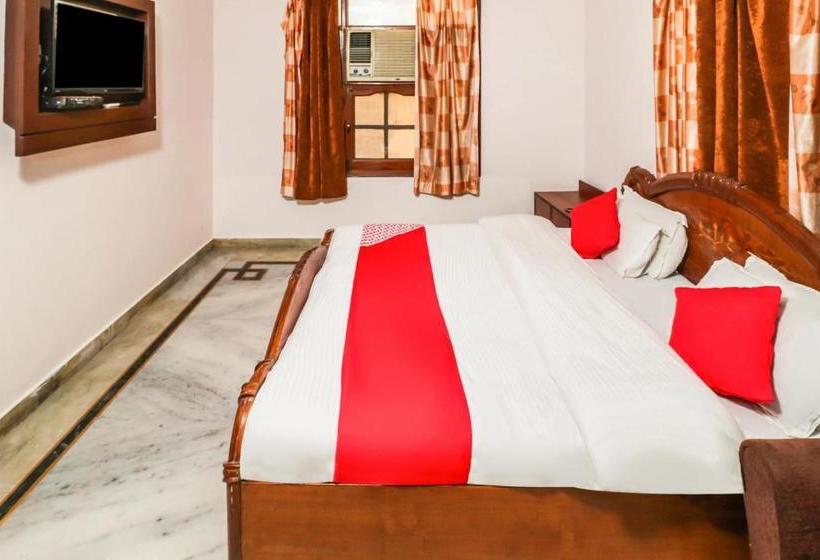 호텔 Oyo 25077 Ashoka Regency