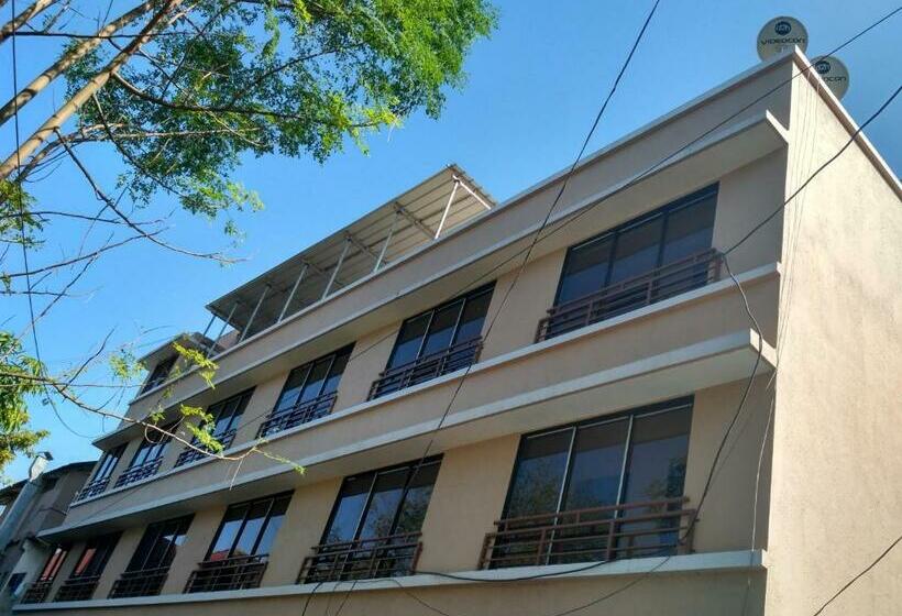 בית מלון כפרי Rajendra