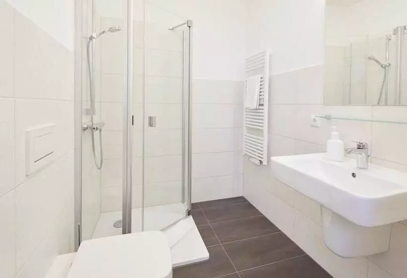 Hotelli Vr Serviced Apartments Obergeis