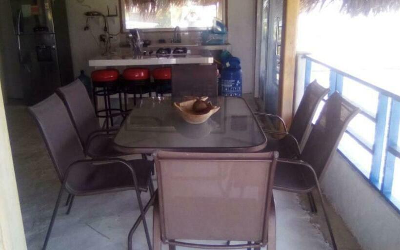 پانسیون Hostal Coral Blue