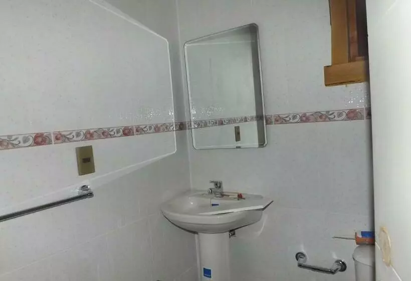 Majatalo Hostal Robinson