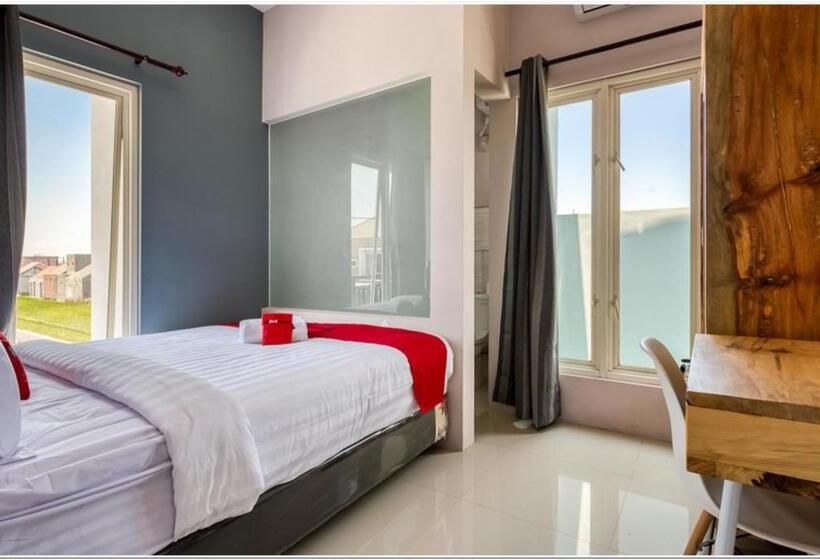 Pension Reddoorz @ Bypass Juanda Airport