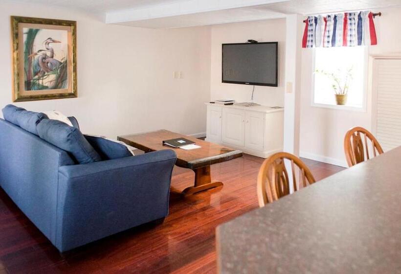 渡假胜地  Inn At Haven Harbour