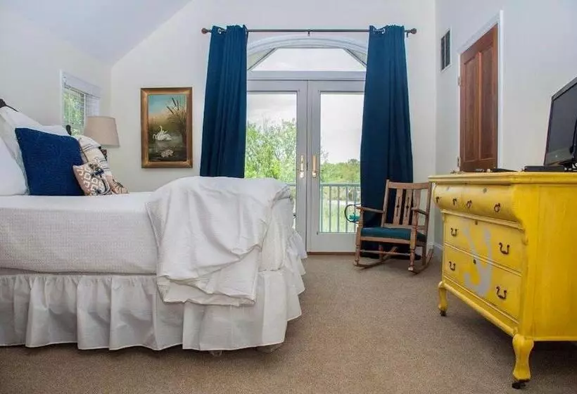 Lomakeskus Inn At Haven Harbour