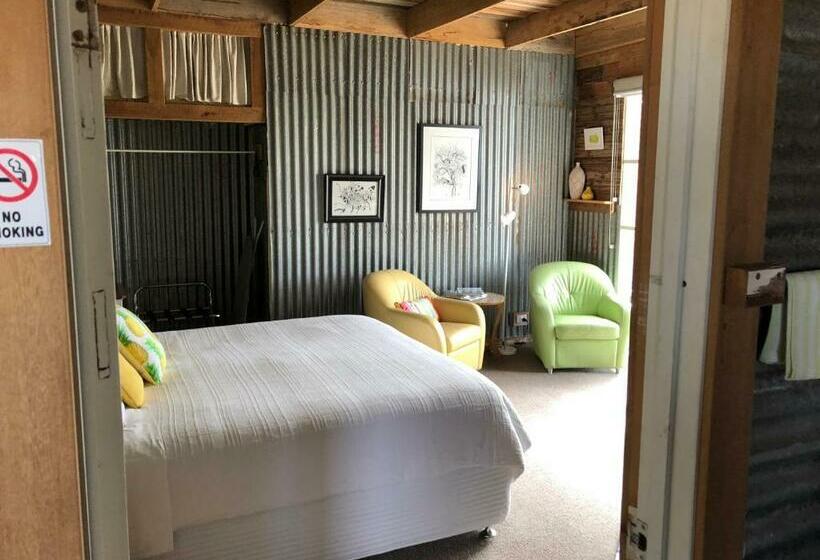 Bed and Breakfast Bed In A Shed Vineyard Stay