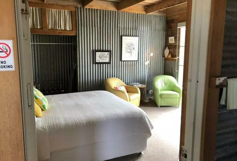 Aamiaismajoitus (B&B) Bed In A Shed Vineyard Stay