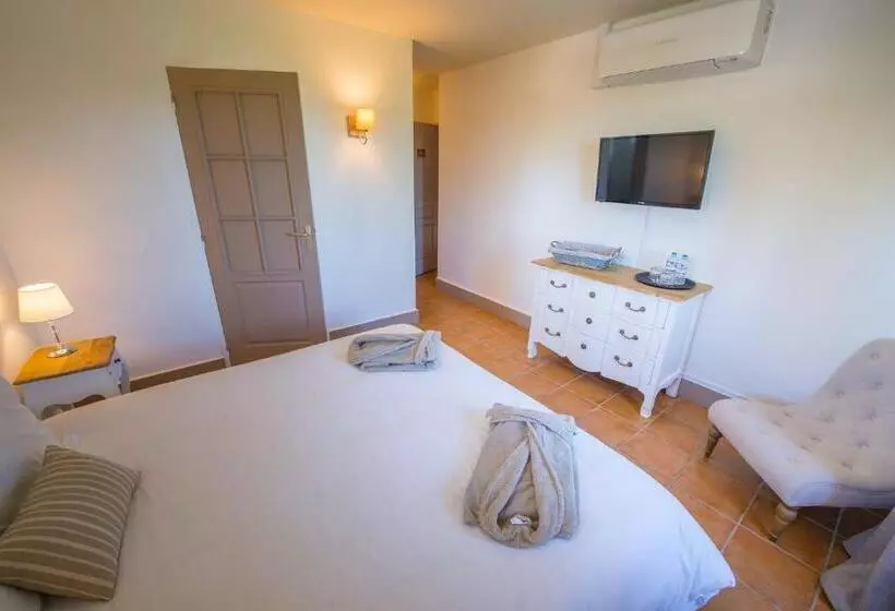 ベッドアンドブレックファースト La Demeure De Cybele Chambres D Hôtes En Drôme Provençale