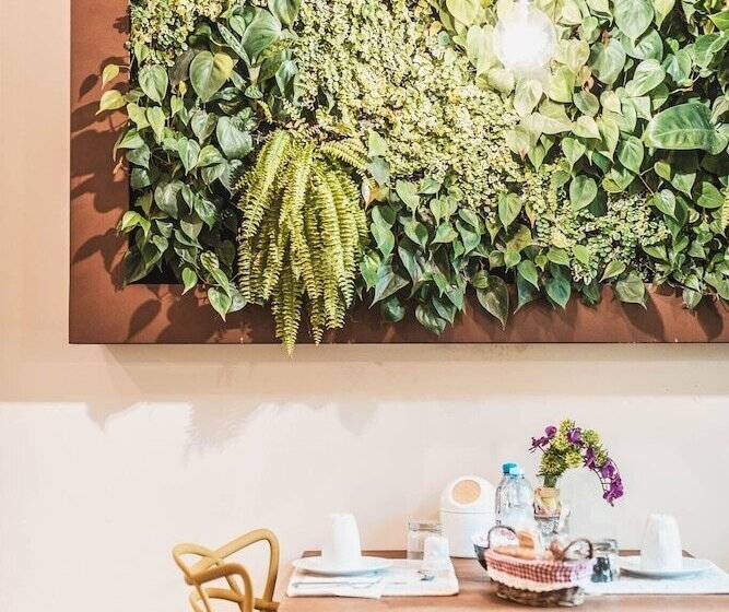 مبيت وإفطار Little House