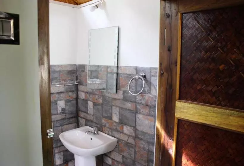 Aamiaismajoitus (B&B) Nature Hunt Eco Camp