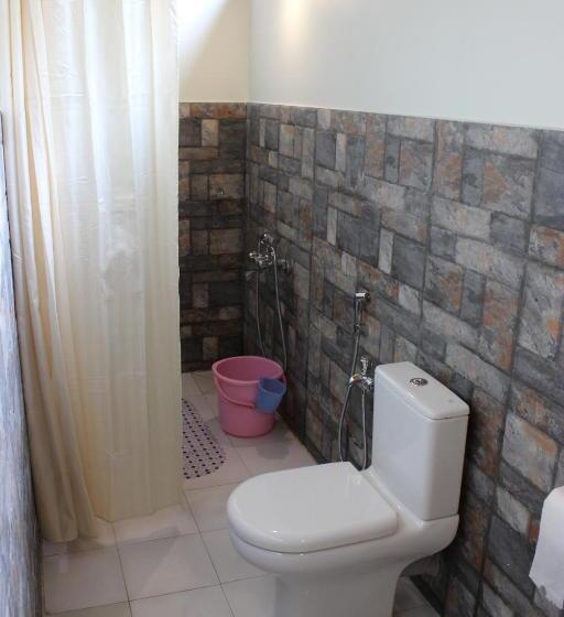 Bed and Breakfast Nature Hunt Eco Camp