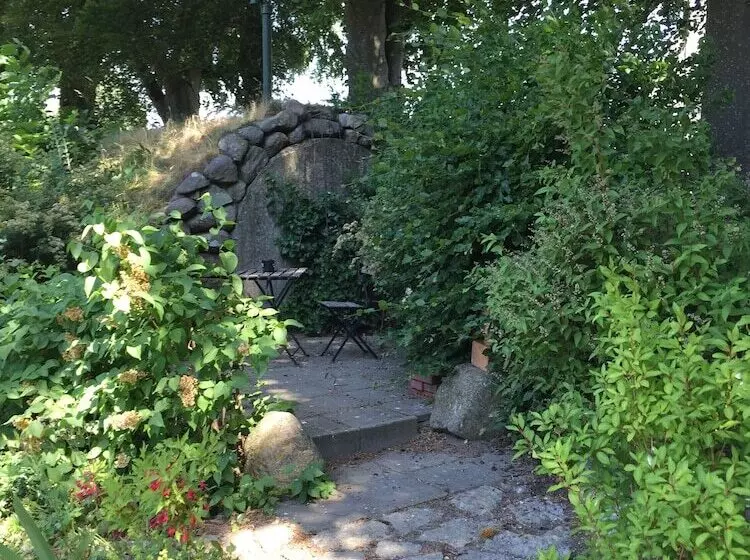 ベッドアンドブレックファースト Vita Huset På österlen