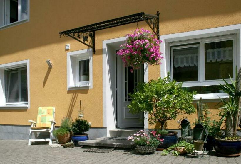 Bed and Breakfast Weingut Herbert Kram