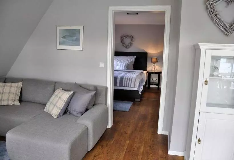 Friesen Lodge Apartments