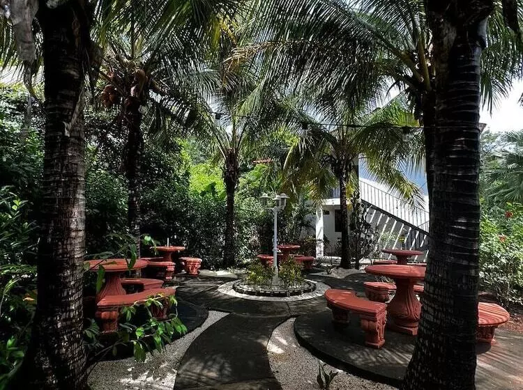 Hotelli Drift Away Lodge