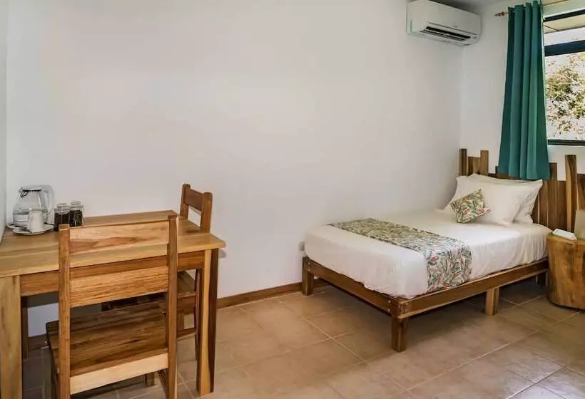 Hotelli Drift Away Lodge