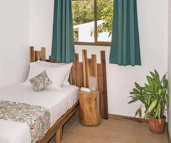 Hotelli Drift Away Lodge